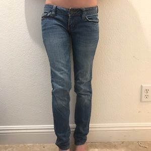 Bullhead Hermosa Low Cut Jeans